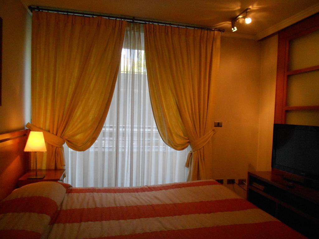 Andes Suites Santiago del Cile Esterno foto