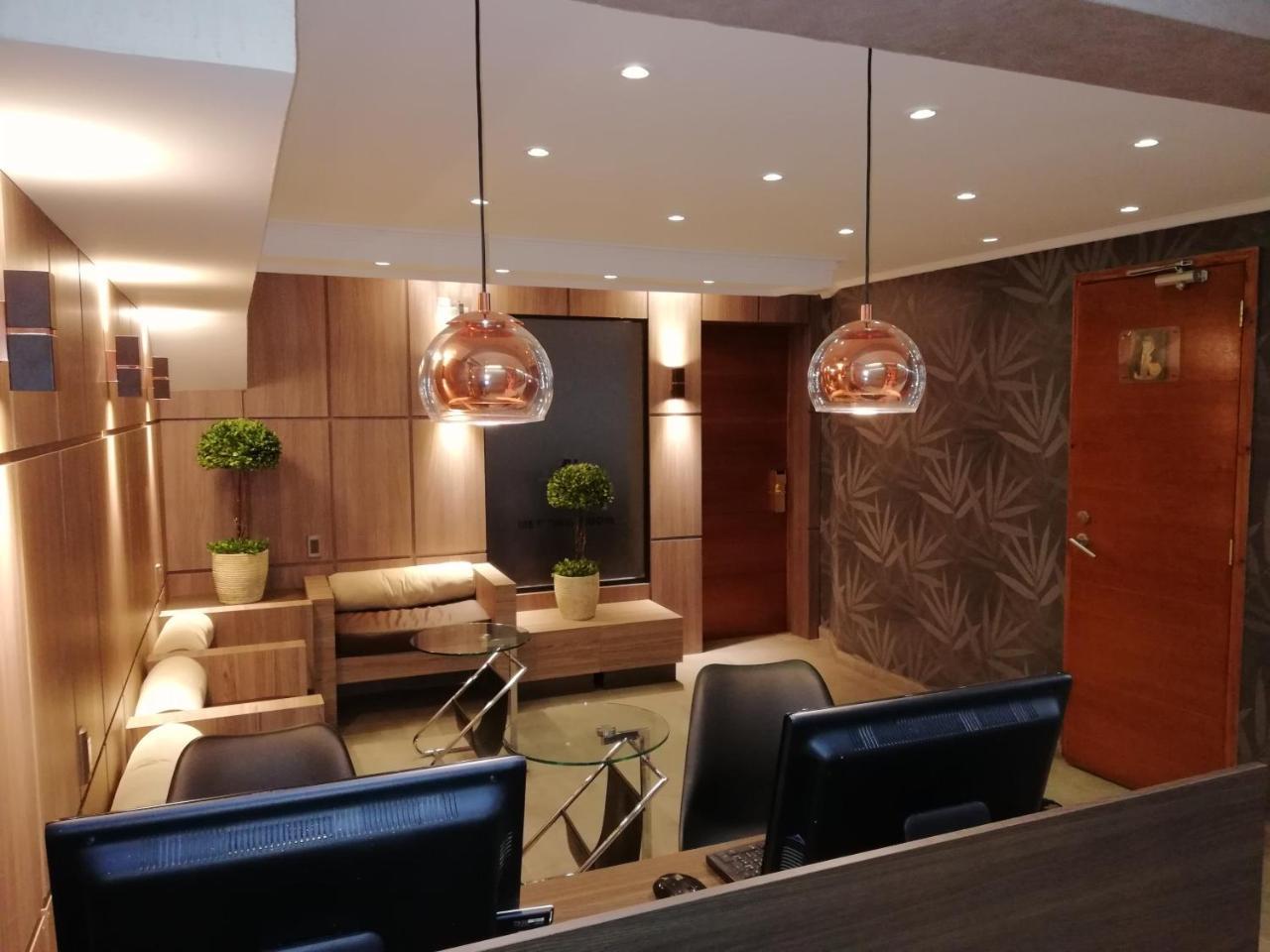 Andes Suites Santiago del Cile Esterno foto